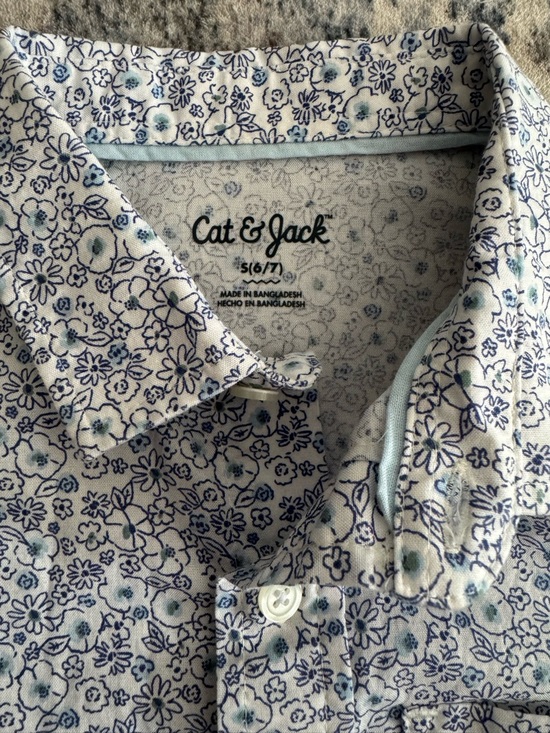 Cat & Jack White Shirt with Blue Floral Print - Picture 2 of 3